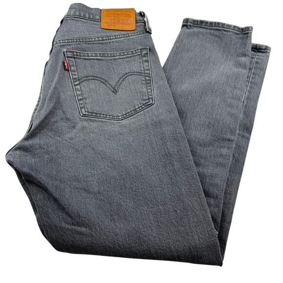 Levi's Premium Denim Jeans - Picture 1 of 8